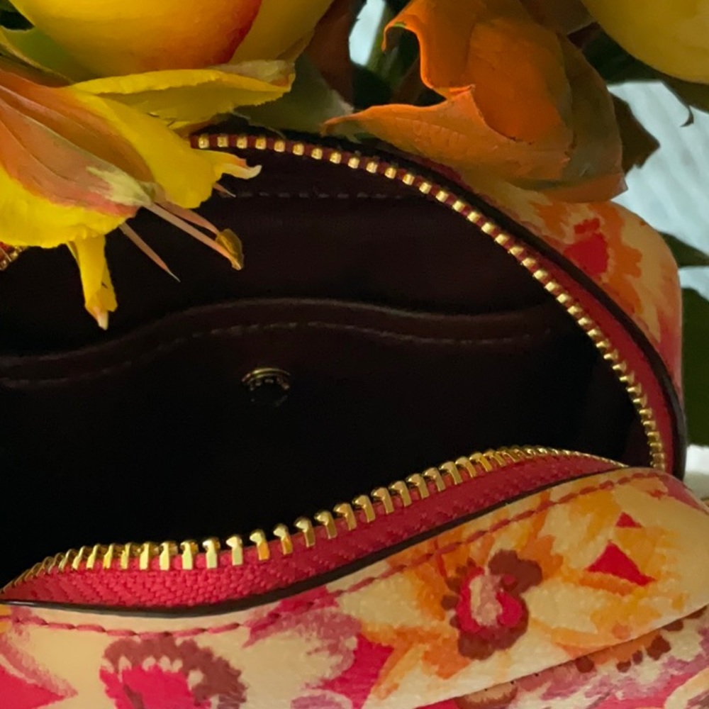 💐 COACH MINI COSMETIC CASE WITH DAISY PRINT 💐 - Picture 10 of 16